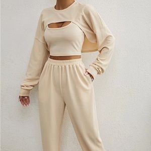 Pullover, Sweatpants, Tank Top